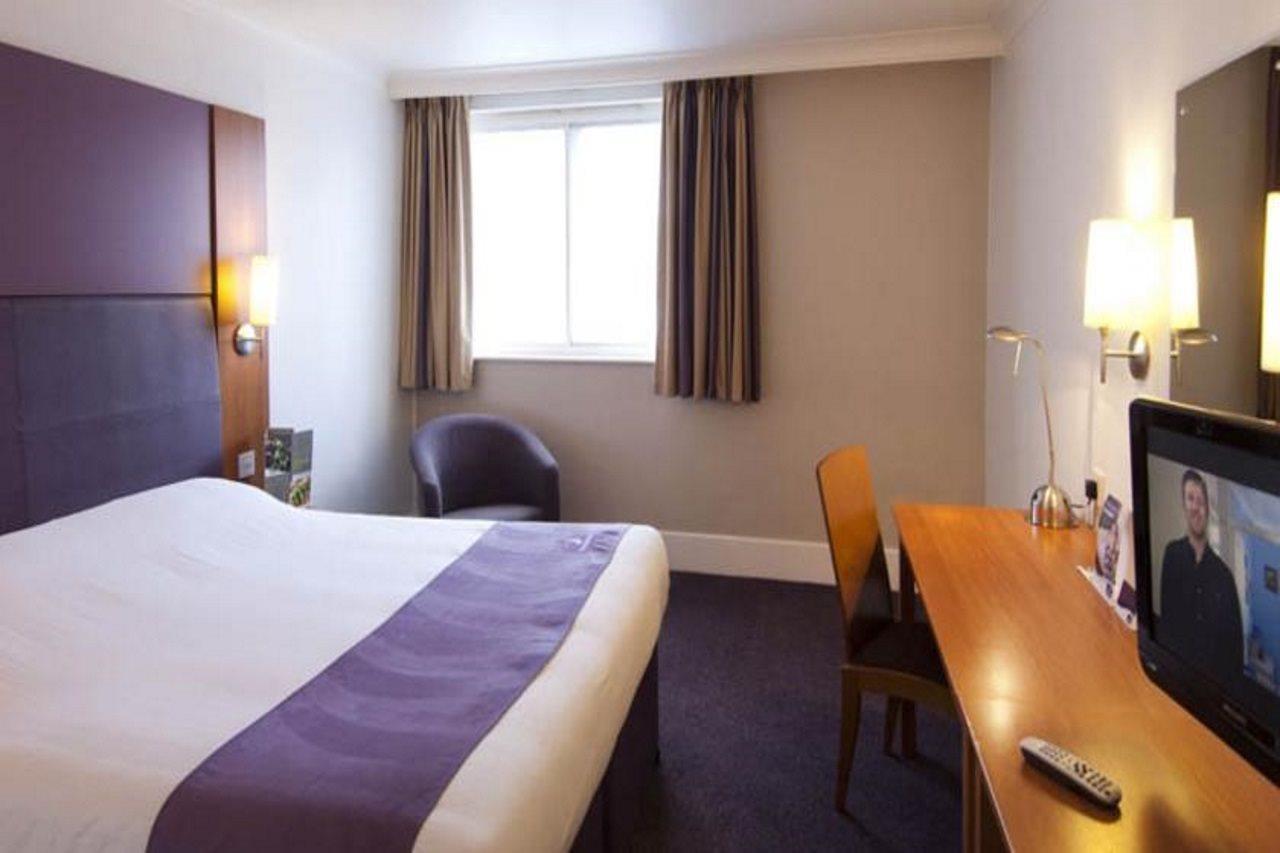 Premier Inn Manchester Airport Ringway Εξωτερικό φωτογραφία
